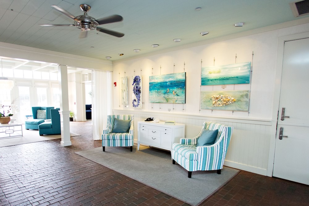 Watercolor Inn Resort 52/60