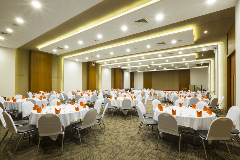 G Hua Hin Resort Mall 67/78