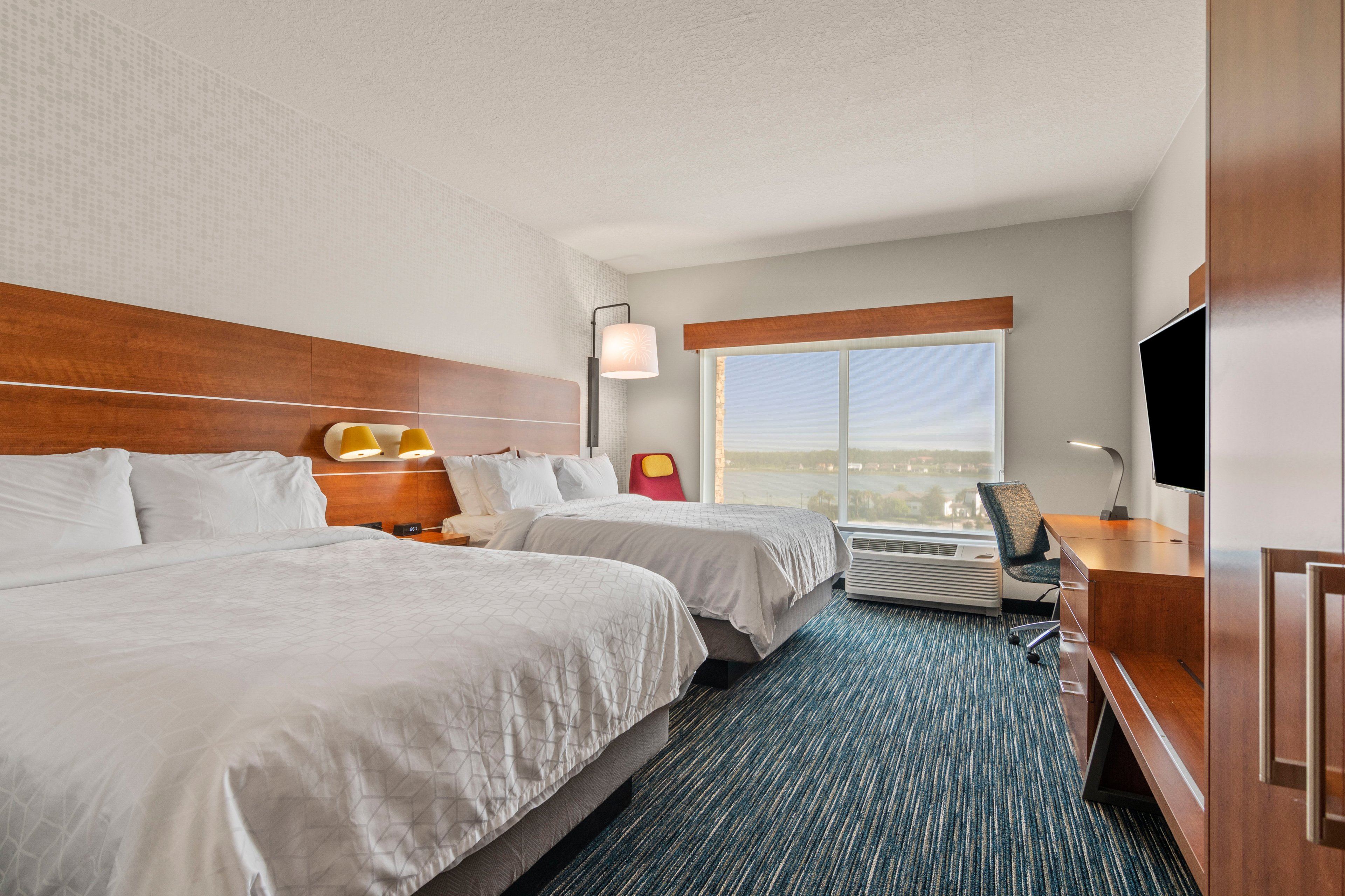 Holiday Inn Express Suites Orlando Lk Buena Vista Area 14/60