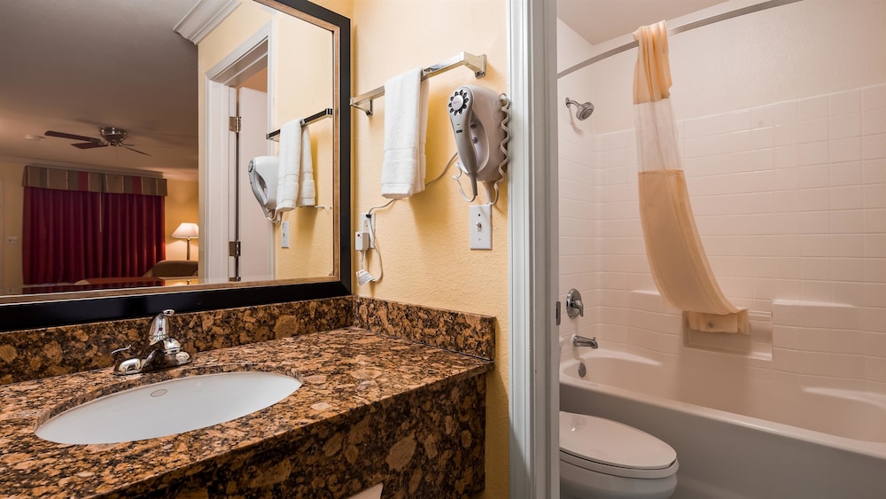 Best Western Heritage Inn Bakersfield 11/29