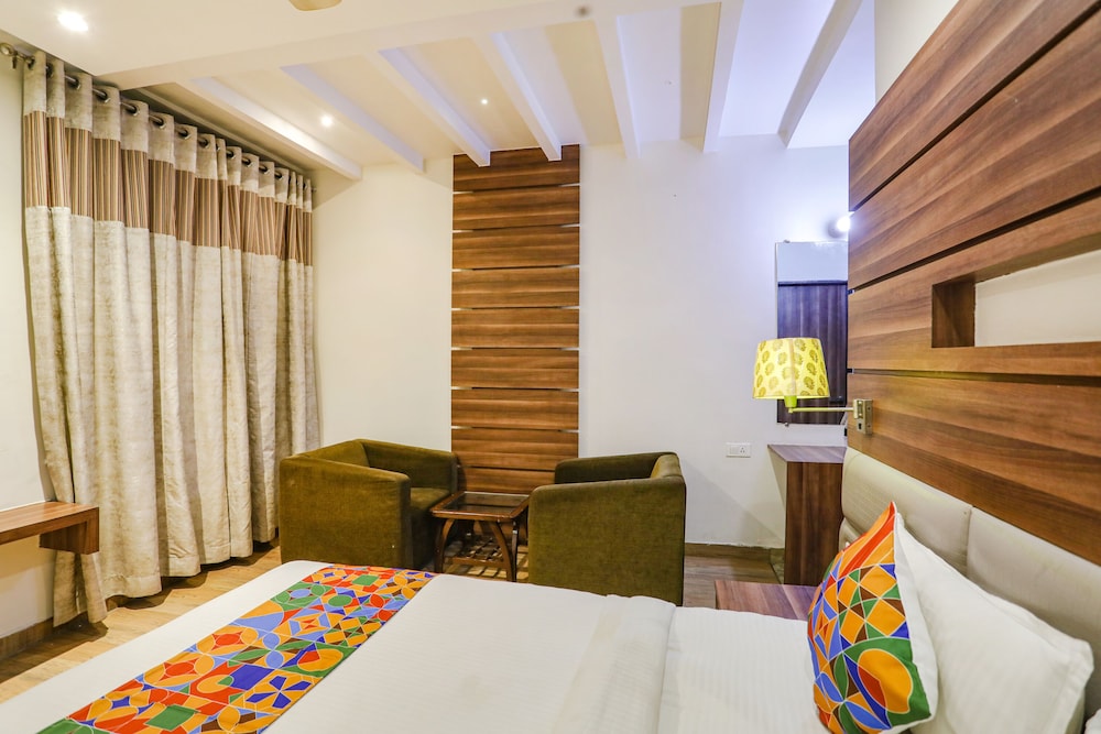 Hotel Mahendra 27/44
