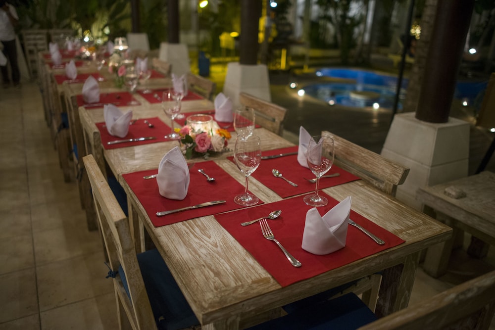 Artemis Villa And Hotel 35/46