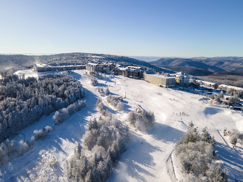 The Inn at Snowshoe 41/54