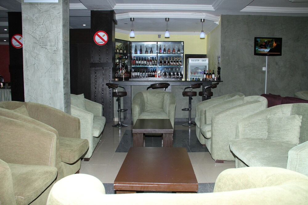 Jades Hotel 17/29