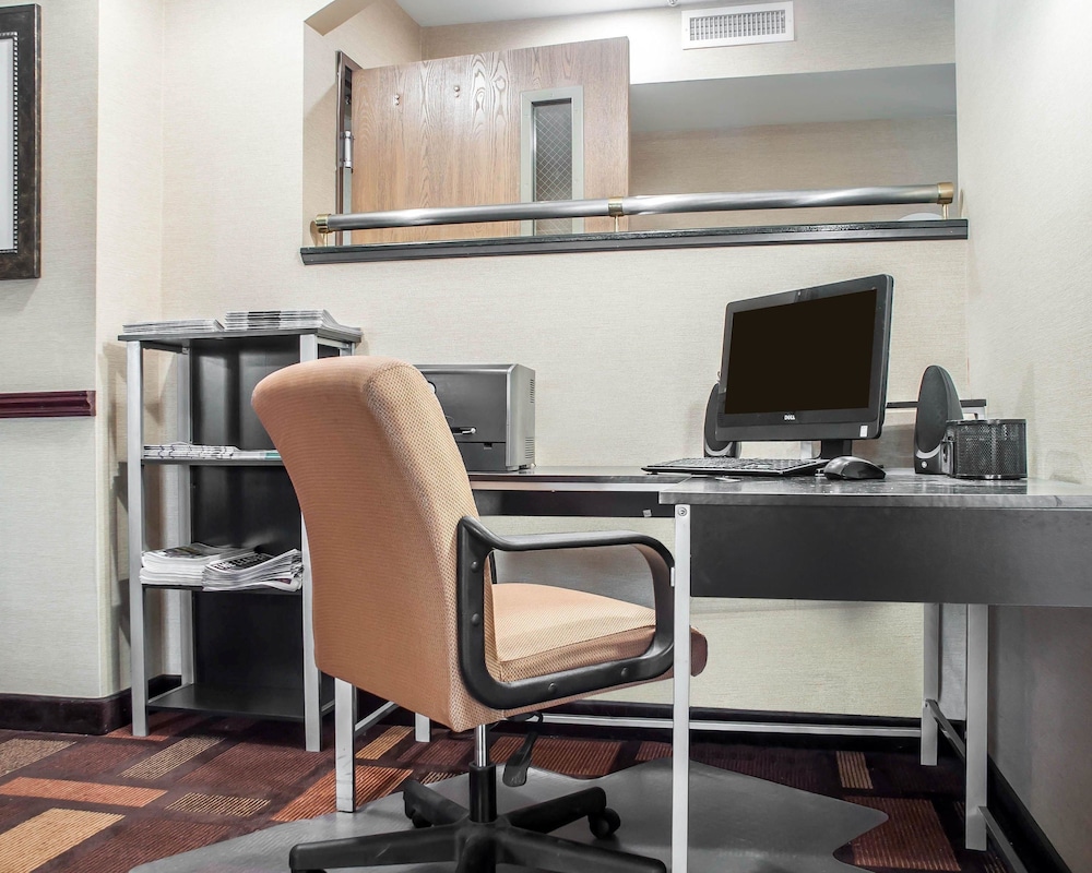 Quality Inn Dunkirk NY 35/36
