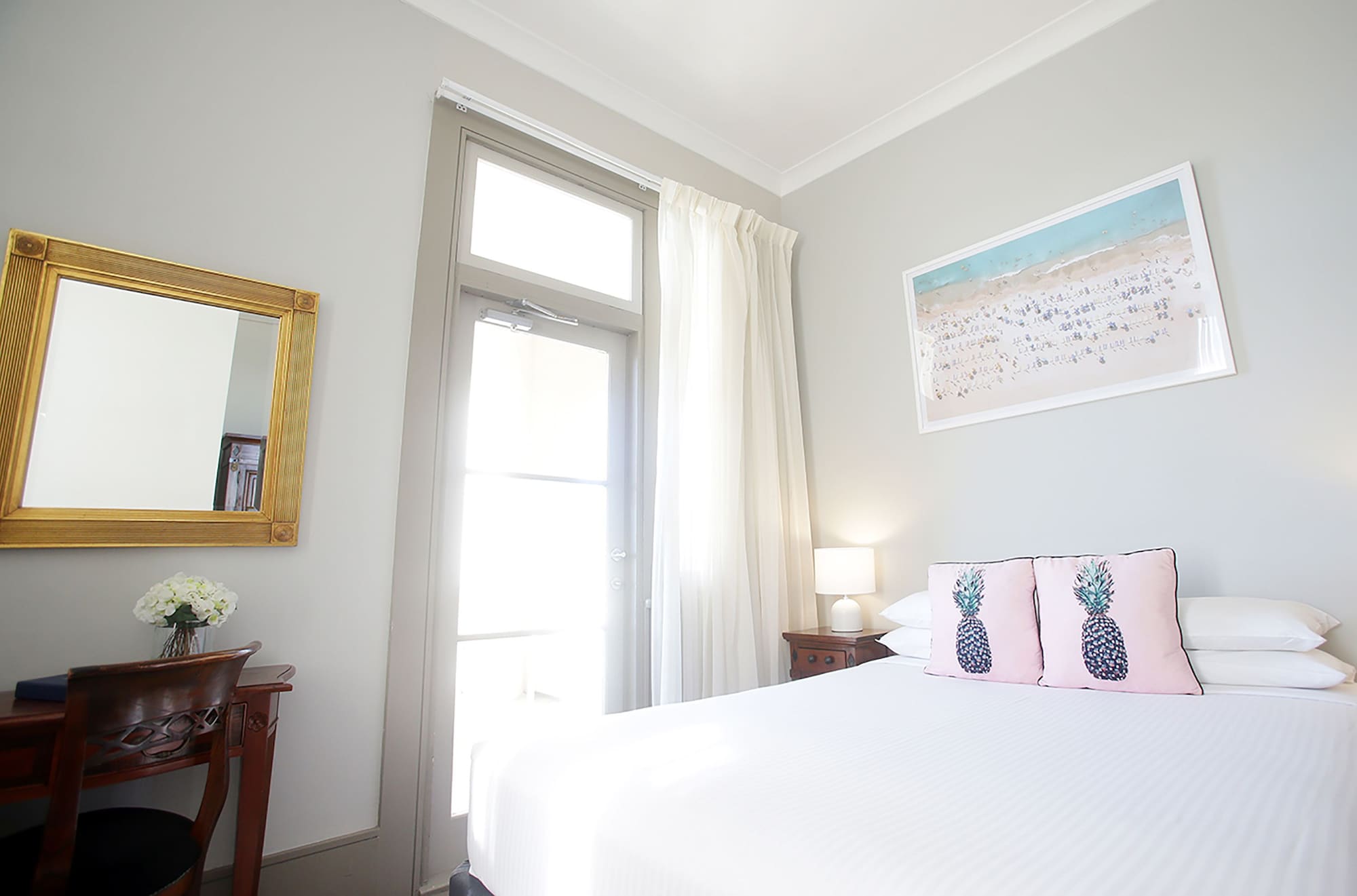 STANDARD, QUEEN BED, OCEAN VIEW, BALCONY