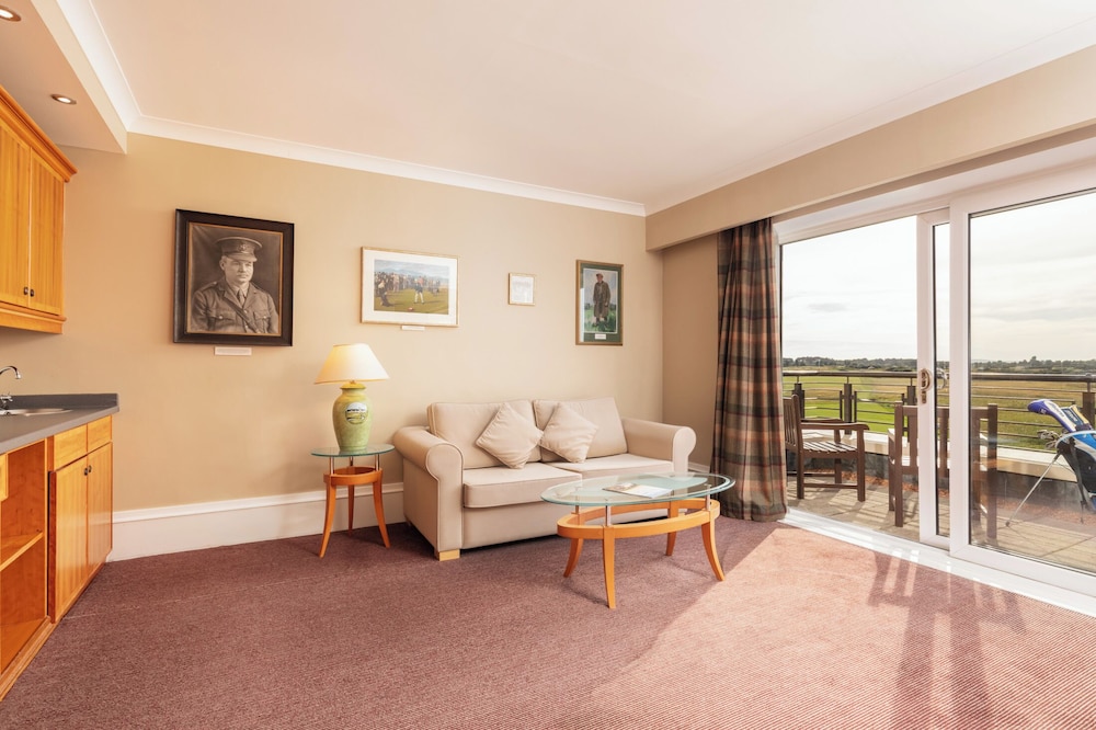 Carnoustie Hotel 48/75