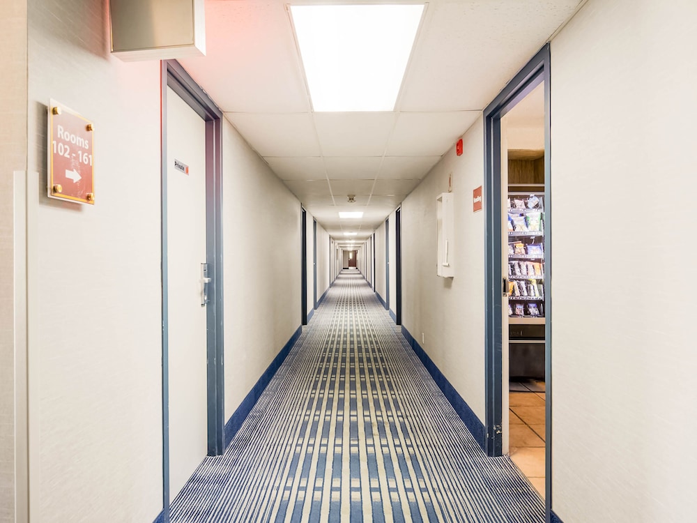 Days Inn by Wyndham Conneaut 4/47