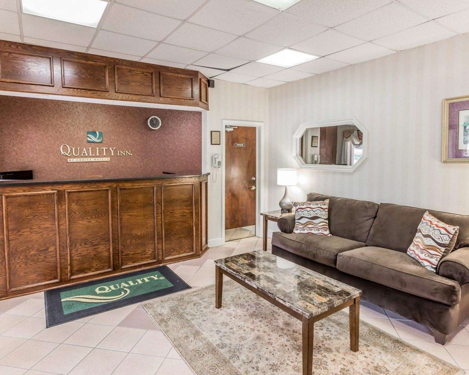 Quality Inn Pell City I-20 exit 158 8/37