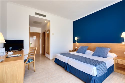 Room, Single, Double or Twin Bed, Sea View
