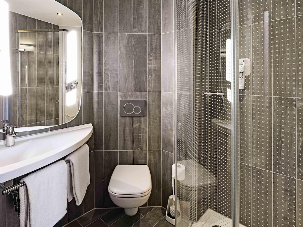 Ibis Baden Neuenhof 68/70