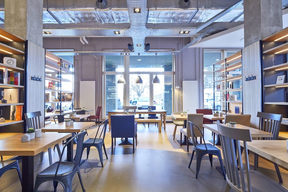 Campanile Paris Saclay 41/55