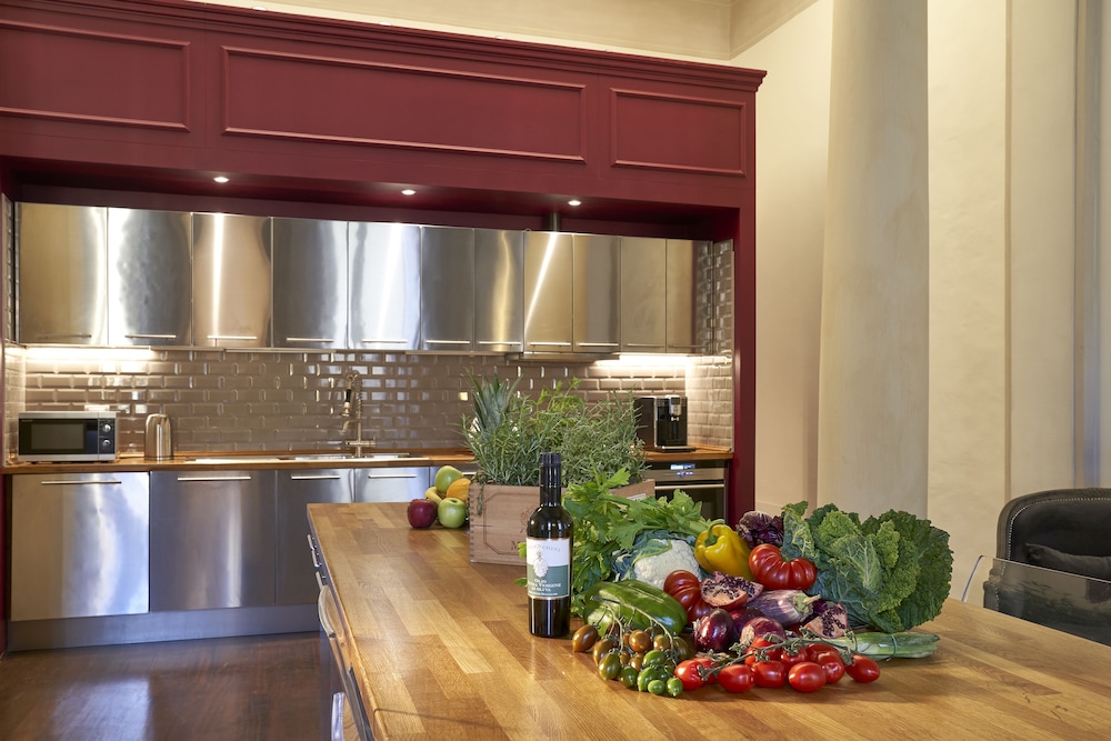 Peruzzi Urban Residences 6/50