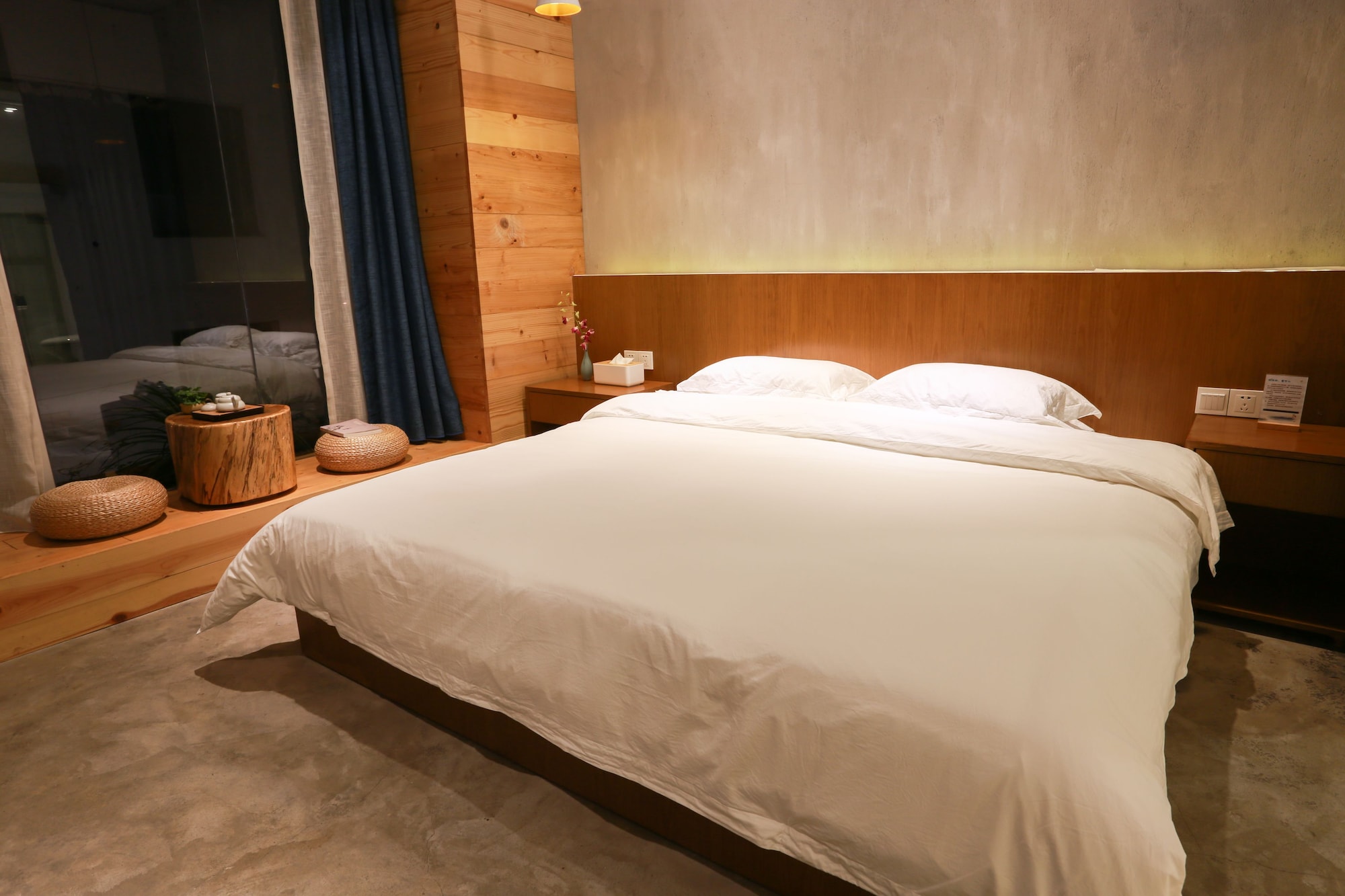 COMFORT, DOUBLE BED