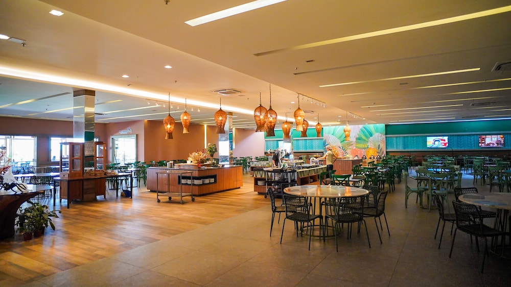 Hot Beach Suites 42/50