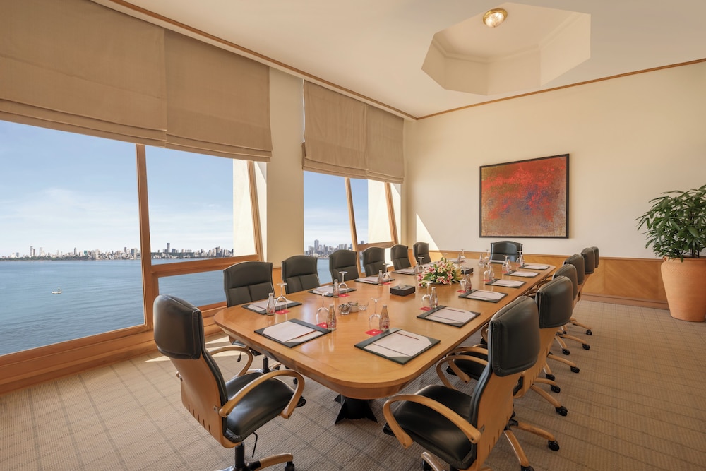 Trident Nariman Point 40/50