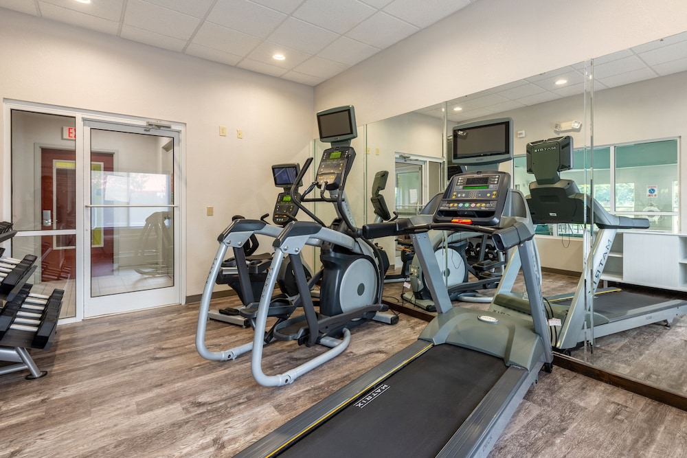 Holiday Inn Express Hotel And Suites Statesville 42/59