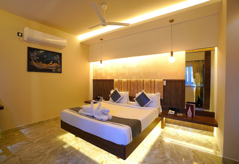 PREMIUM, KING BED