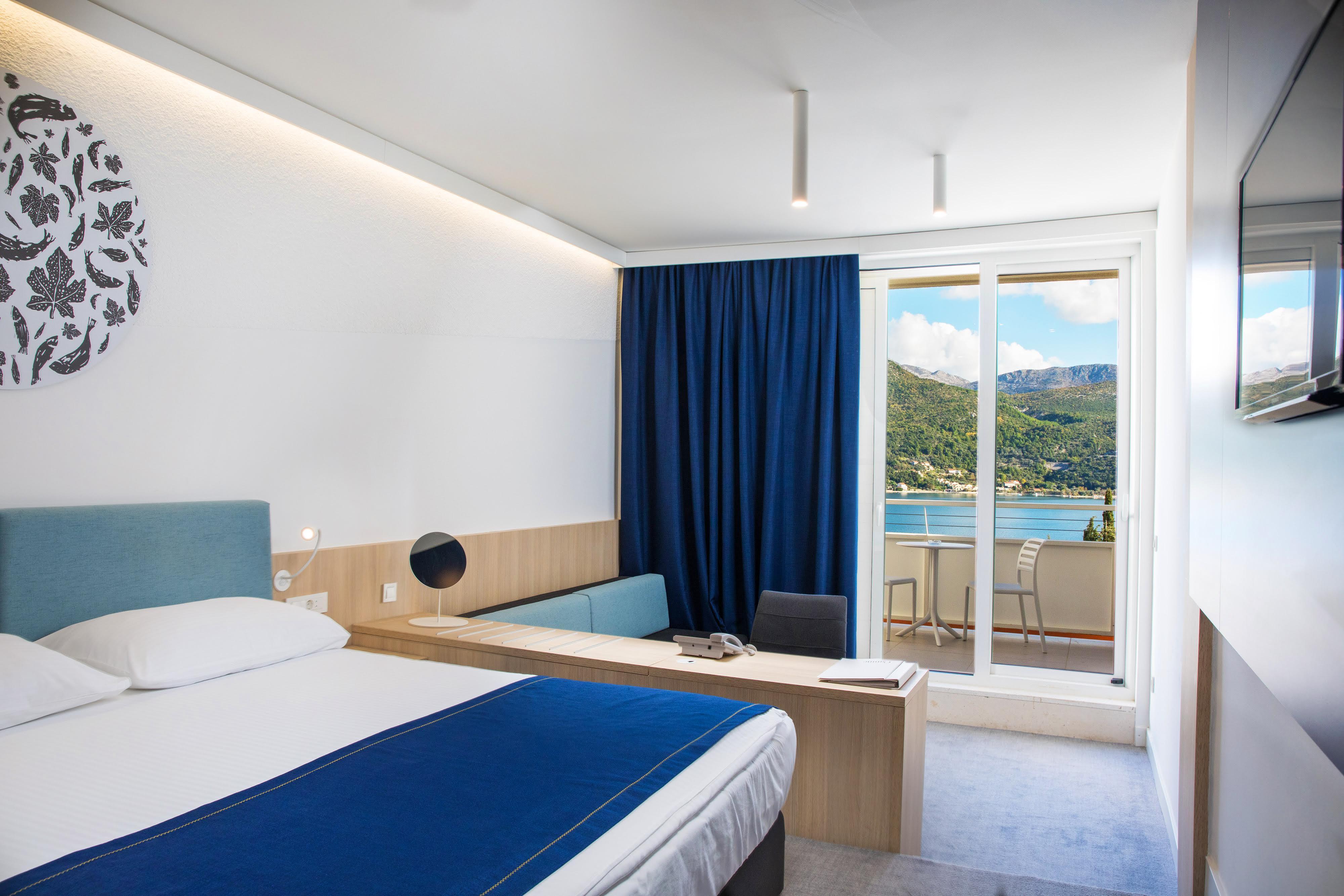 Superior, Sea Side, Balcony