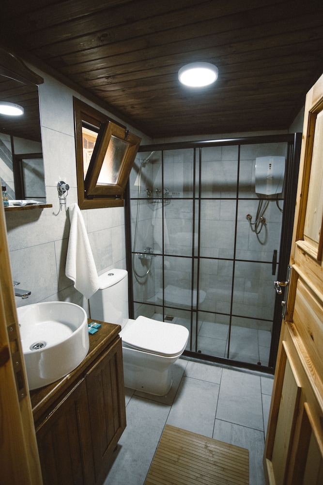 Casamia Suit 50/50