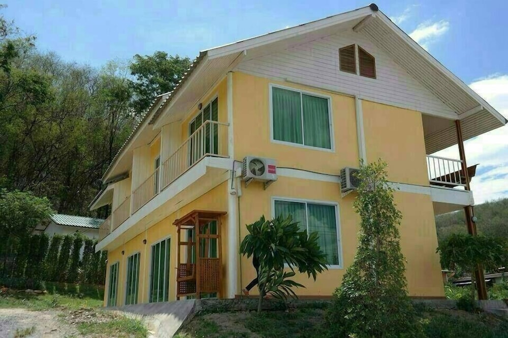 Mai Ngern Mai Thong Resort 5/37