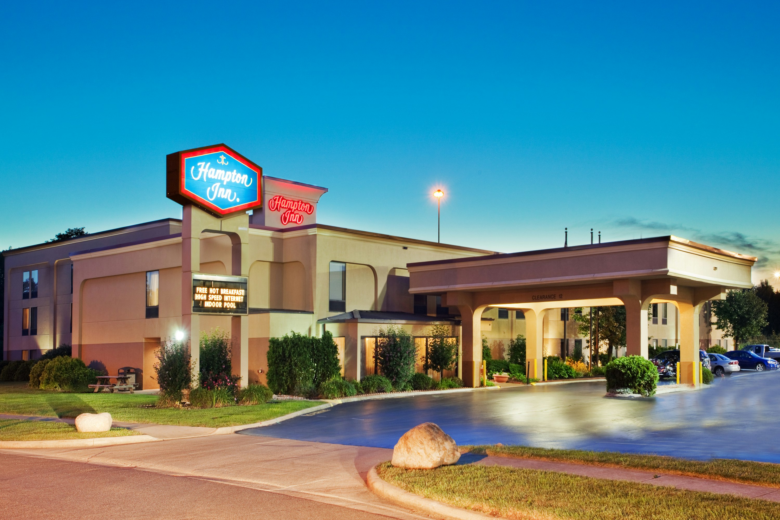 Hampton Inn Columbus East 2/61
