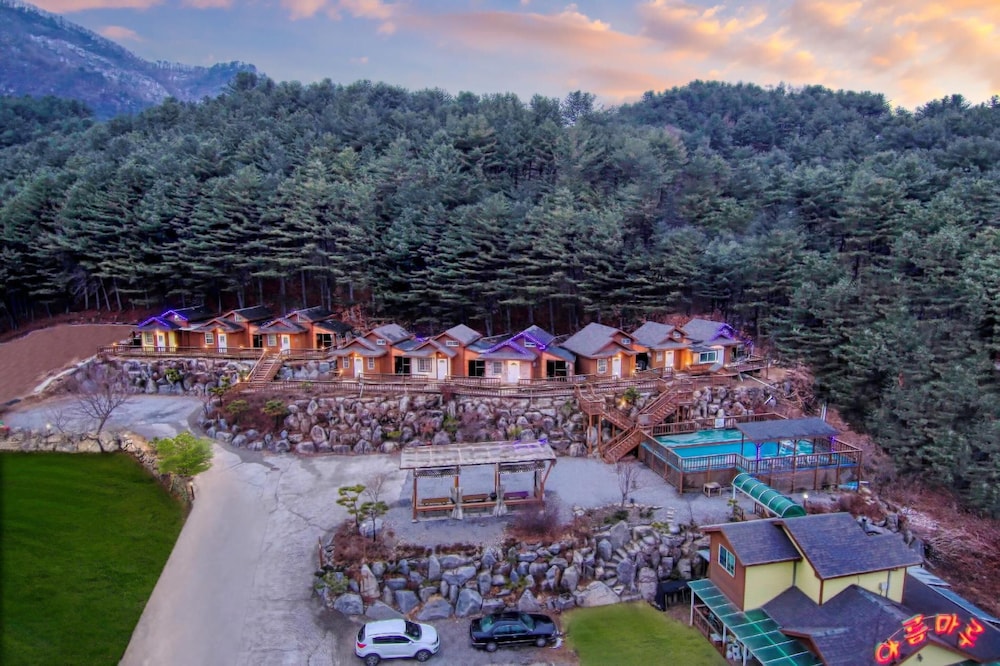 Gapyeong Alum Malu Pension 40/49
