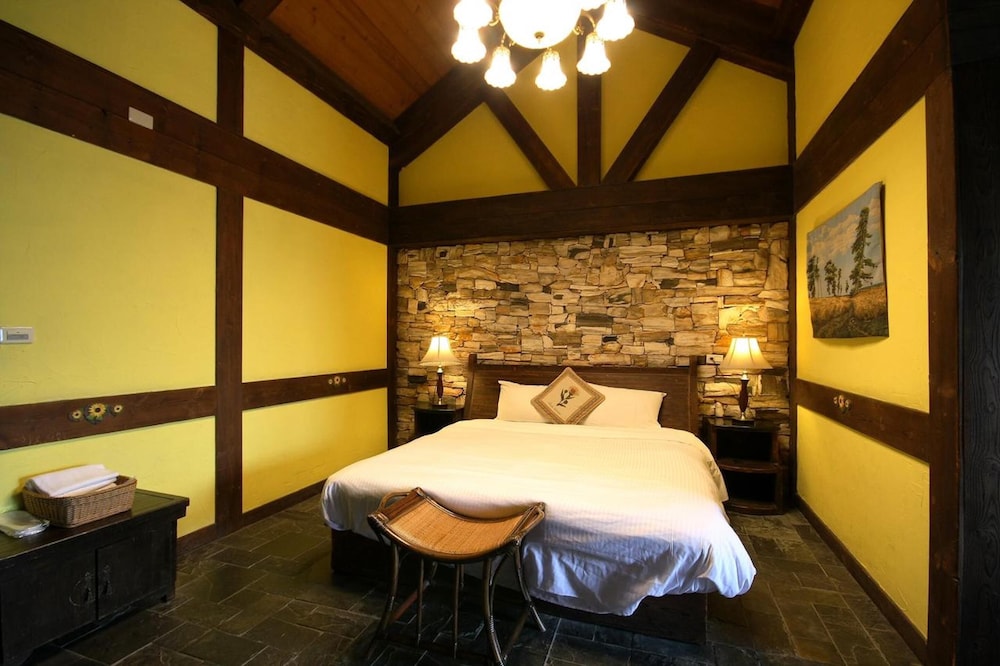 Provence Rose Lodge In Ching Jing 20/50