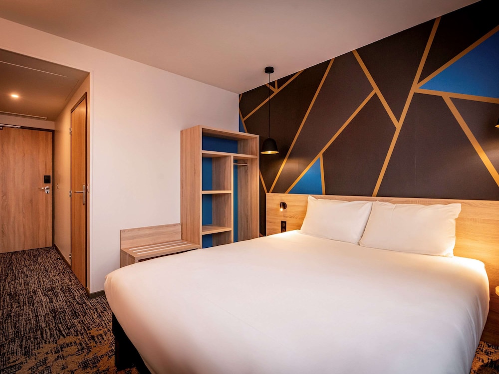 ibis Styles Valenciennes Petite Foret 6/45