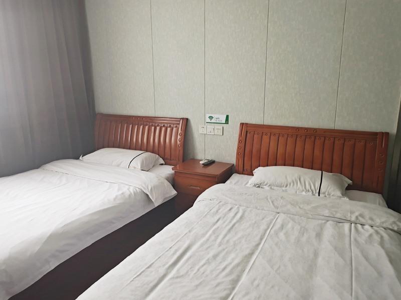 Shells Shanghai Minhang District Pujiang Town Zhuyuan Road Hotel 7/22