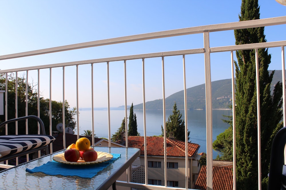 Guest House Tomanovic 25/43