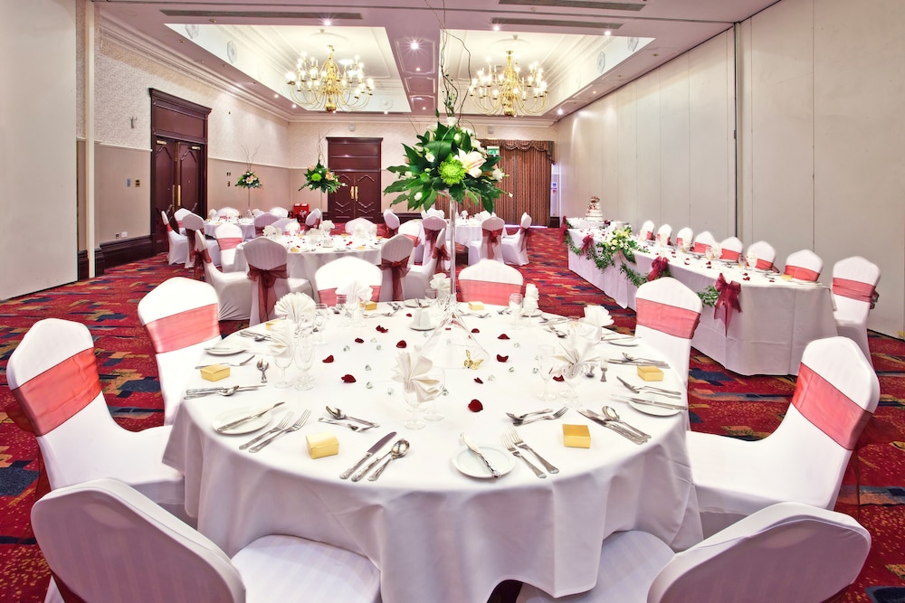 Royal Court Hotel Coventry 47/61