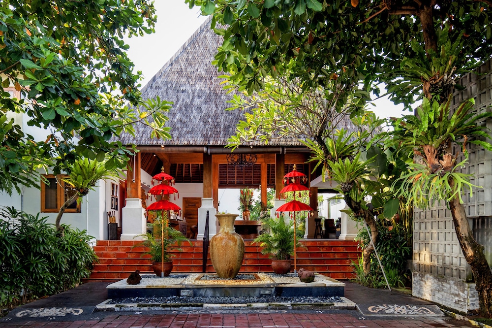 VILLA KAYU RAJA in Seminyak