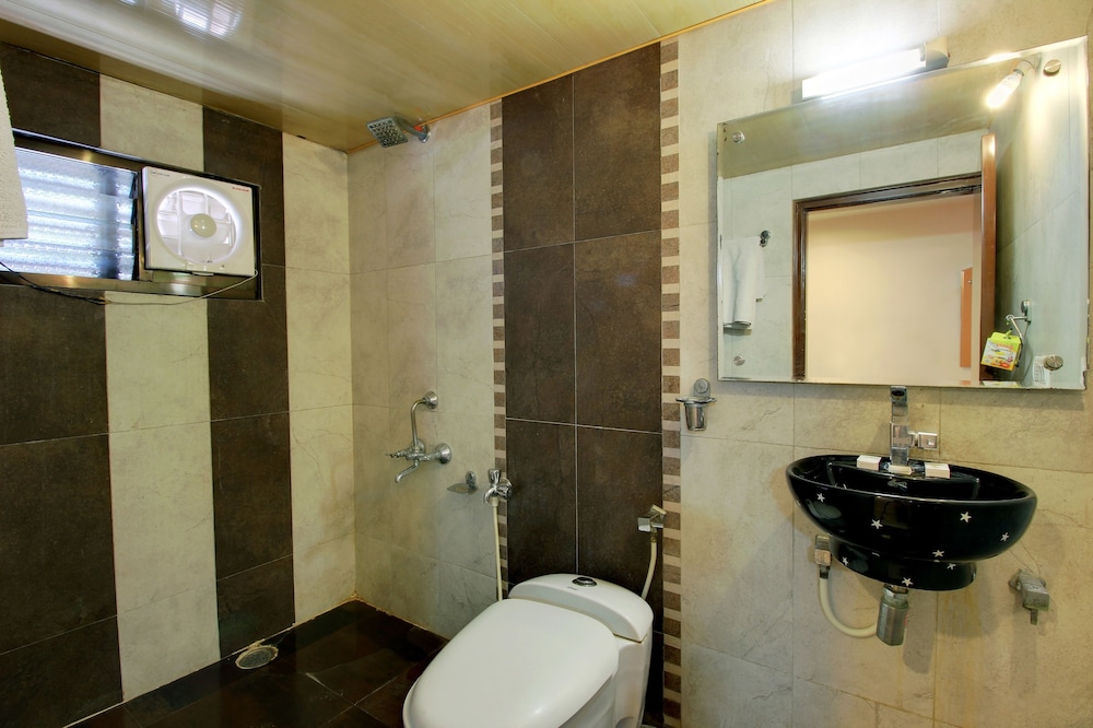 ASHOKA HOTEL 54/55