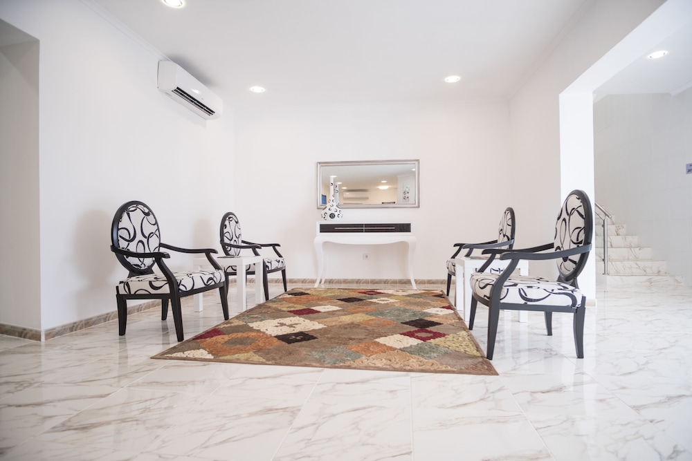 Sh Boutique Hotel 43/50