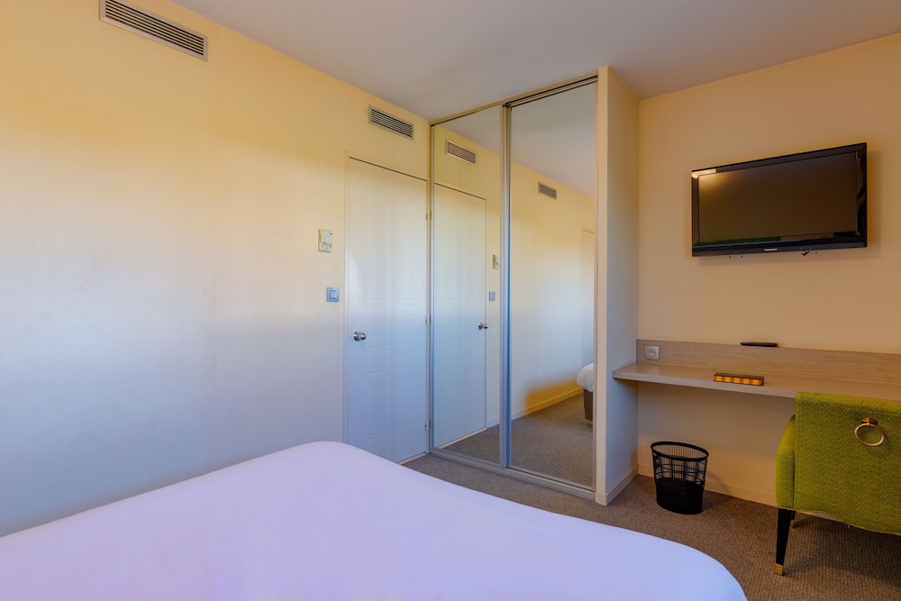Mercure Lyon Est Villefontaine 9/64