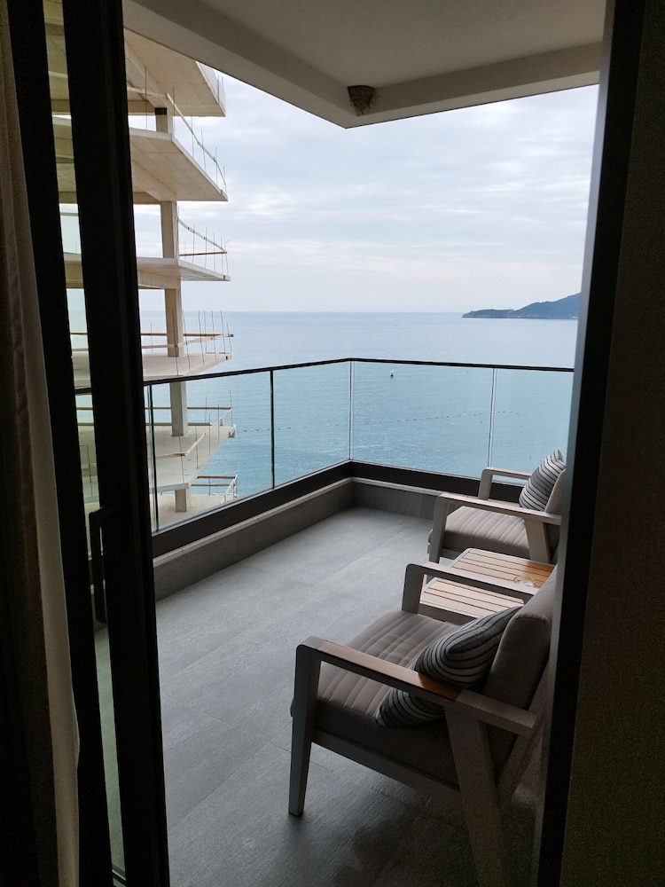 Hotel Katamare 41/53