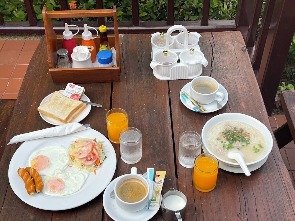 Sailom Resort Bangsaphan 41/55