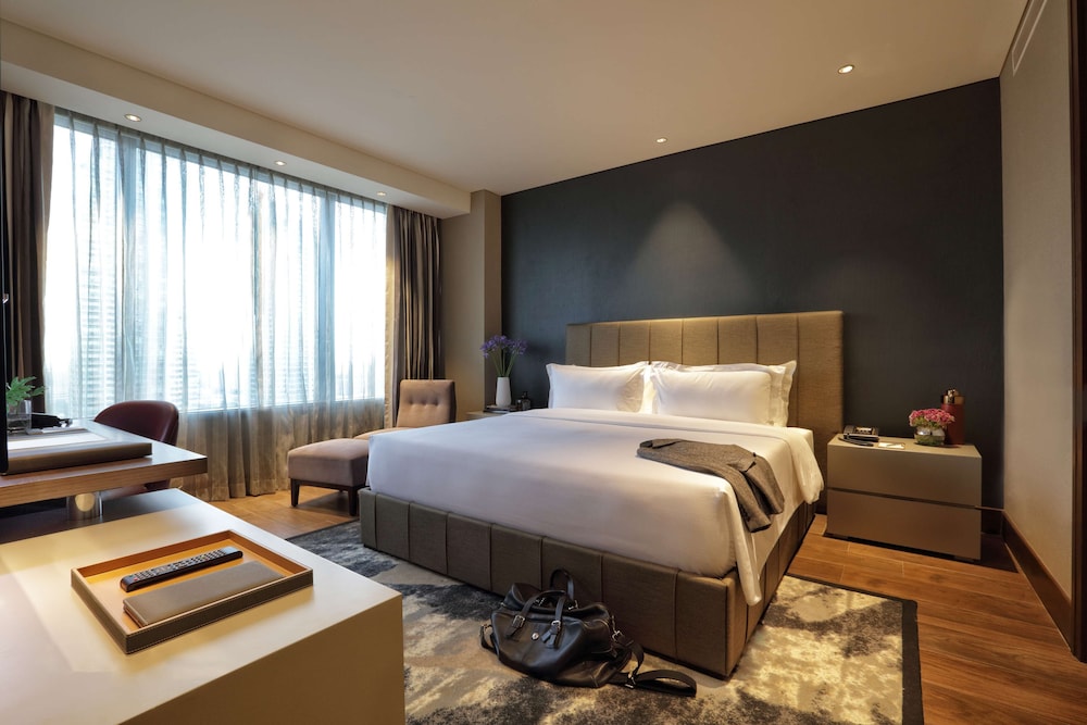 Makati Diamond Residences 11/42