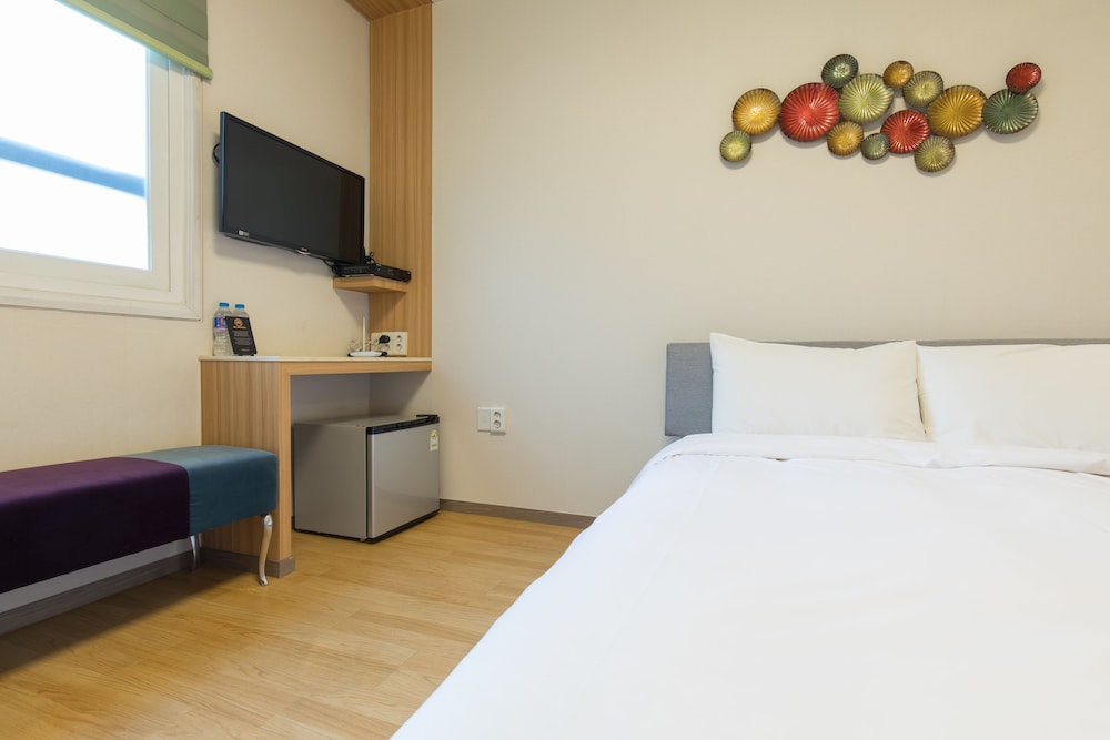 Uniqstay Hostel And Suite 14/46