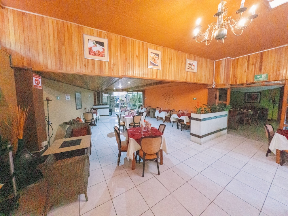 Jardines de Monteverde Hotel 8/50