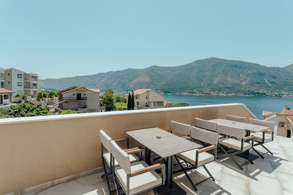 Hotel Casa Del Mare Vizura 41/50