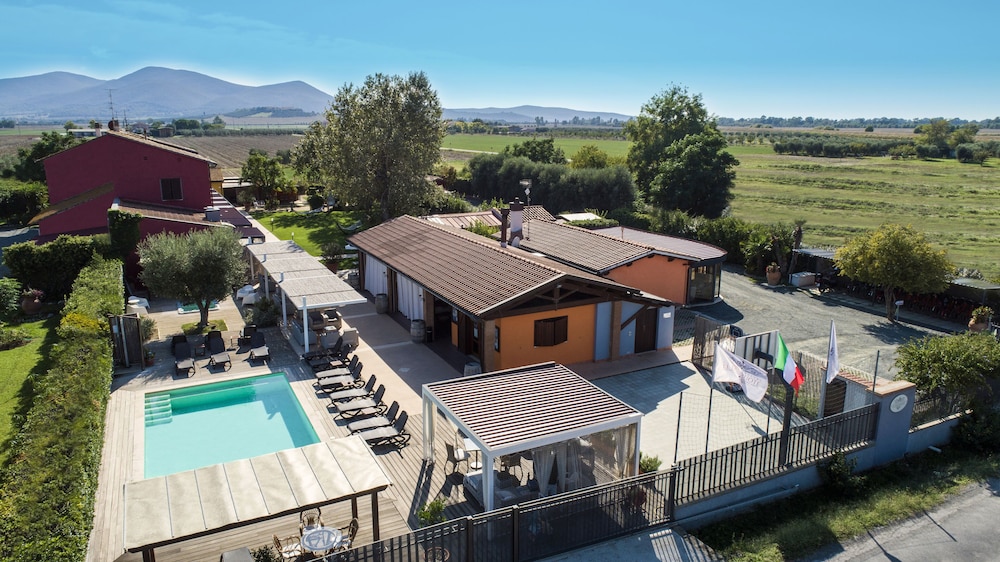 Country Resort Le Due Ruote Agriturismo 40/50