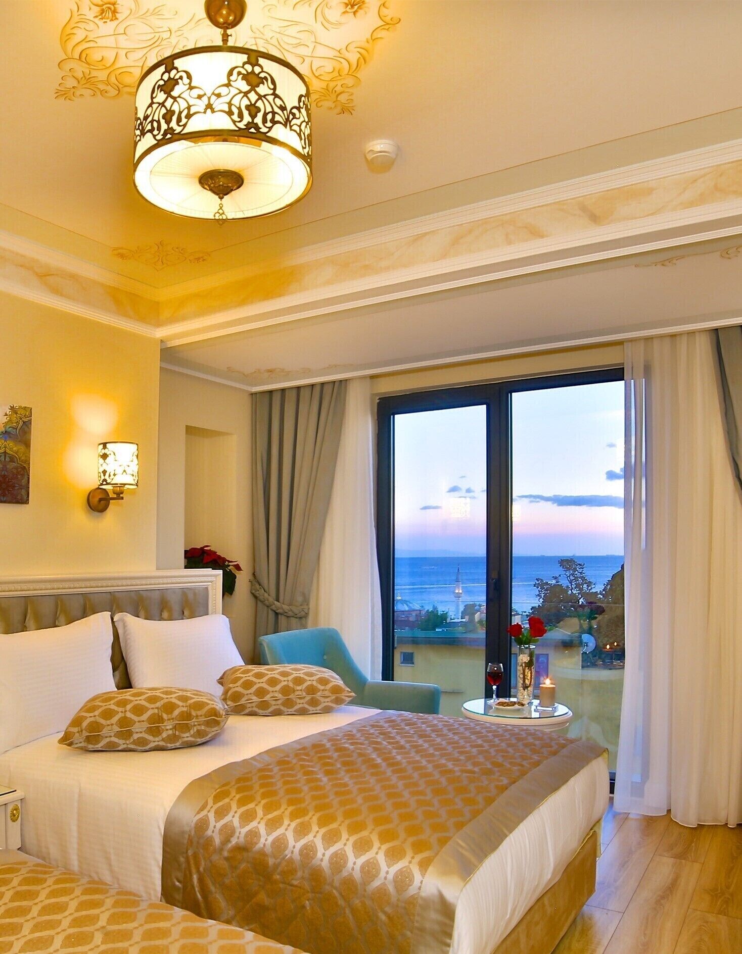 COMFORT, SEA VIEW