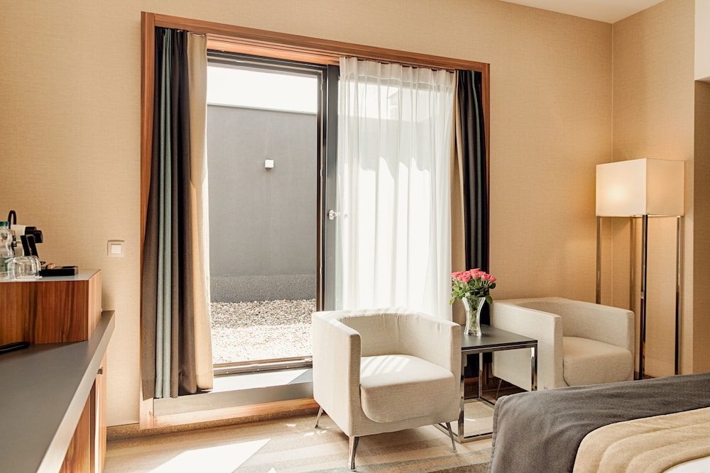 Warsaw Plaza Hotel 10/33