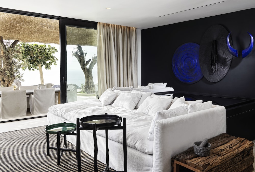 1 BEDROOM, LUXURY, VILLA, SEA VIEW, PRIVATE POOL