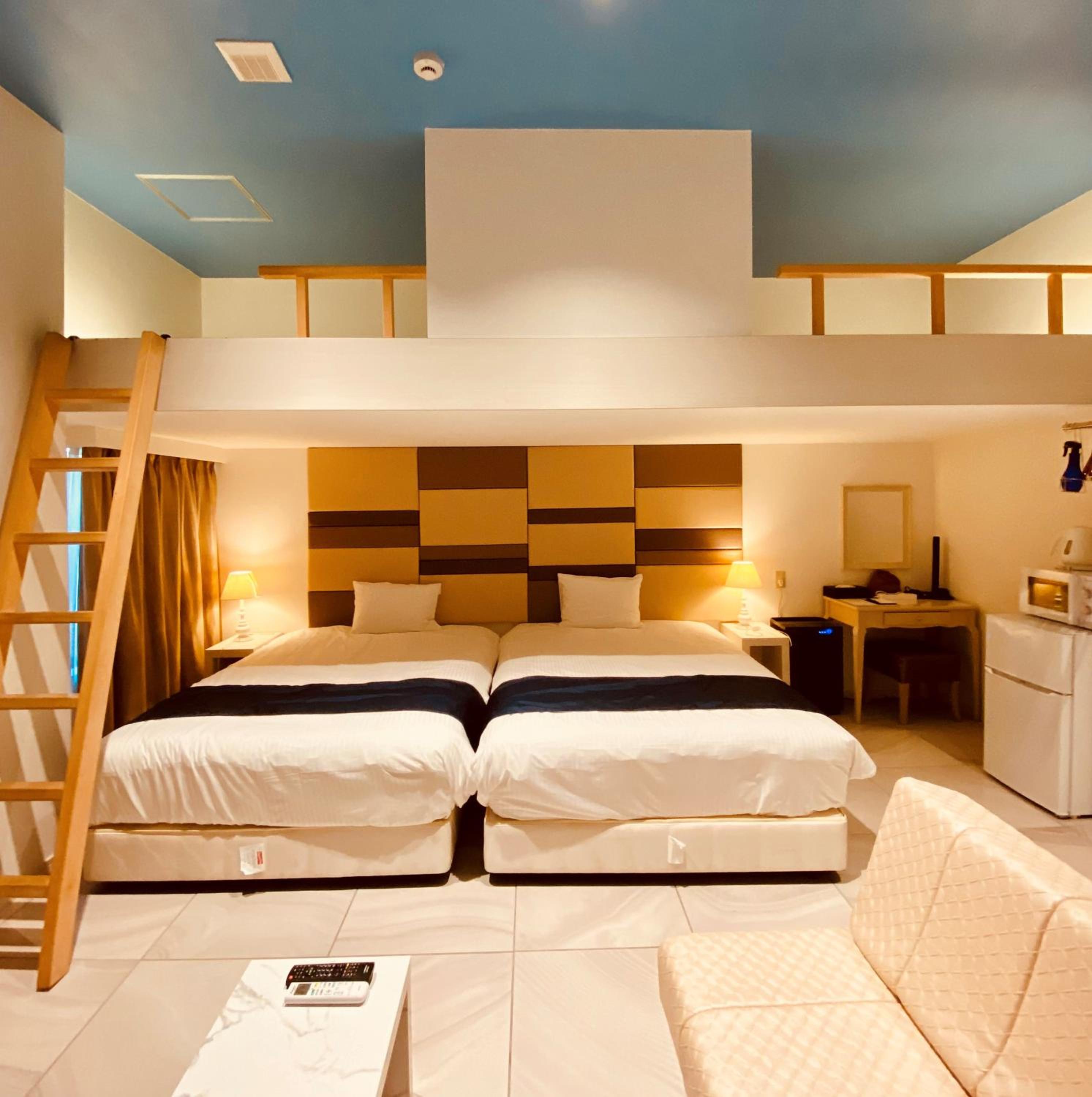 Type C, Executive, Twin Beds