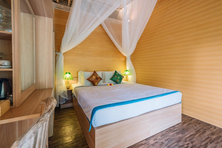 Room, Double Bed, Jungle View, Balcony