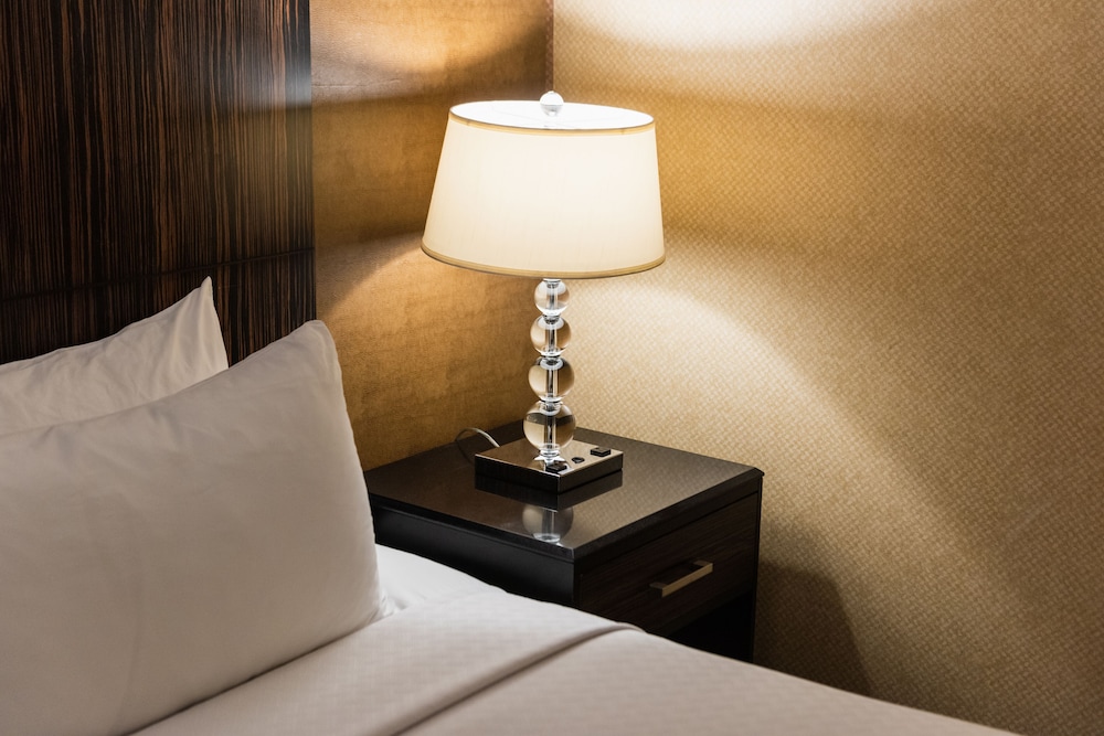Crowne Plaza Newark Airport 29/50