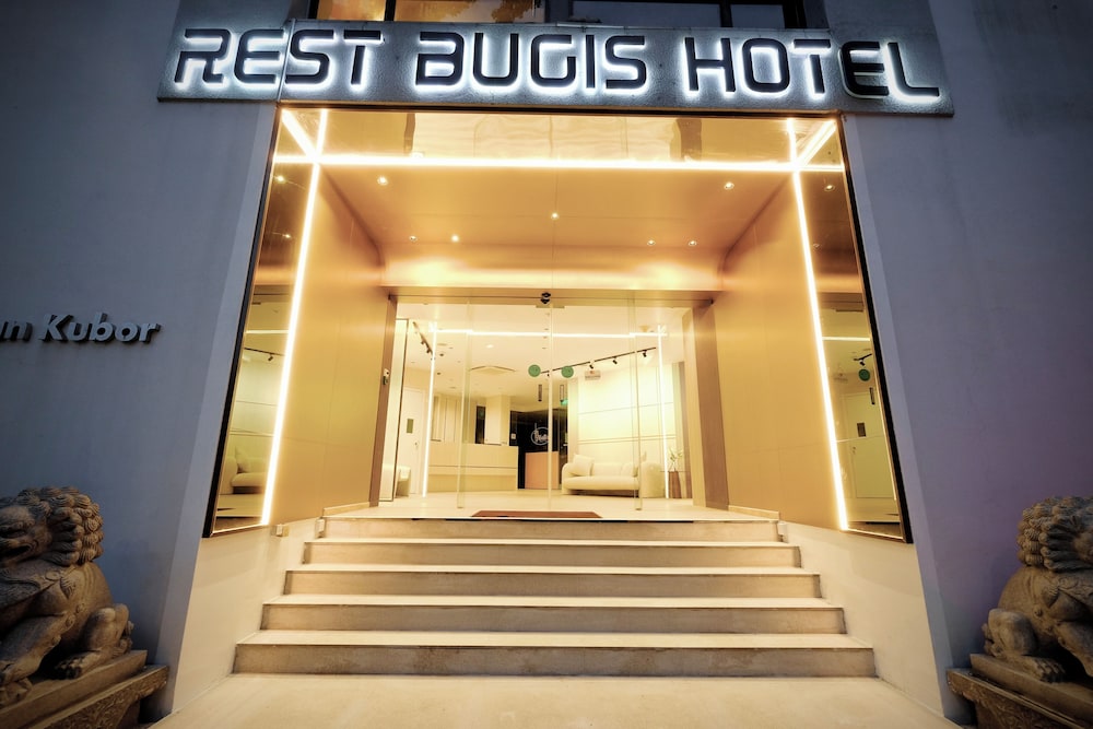 Rest Bugis Hotel 4/73